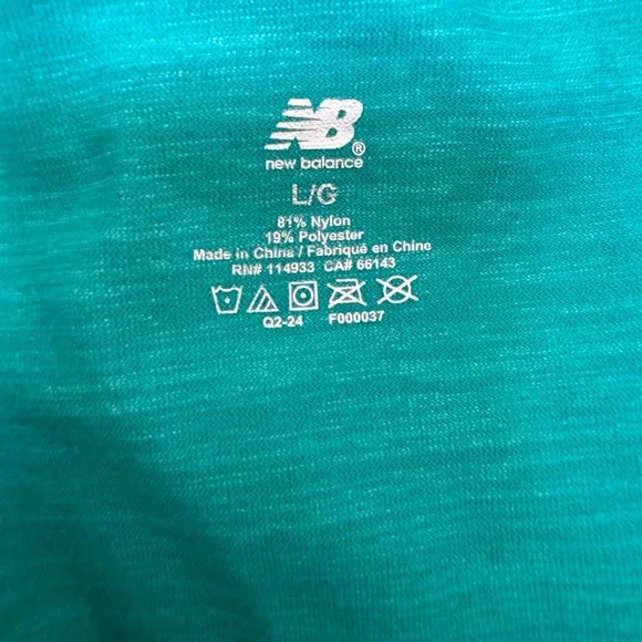 New balance workout tank top - Picture 2 of 5